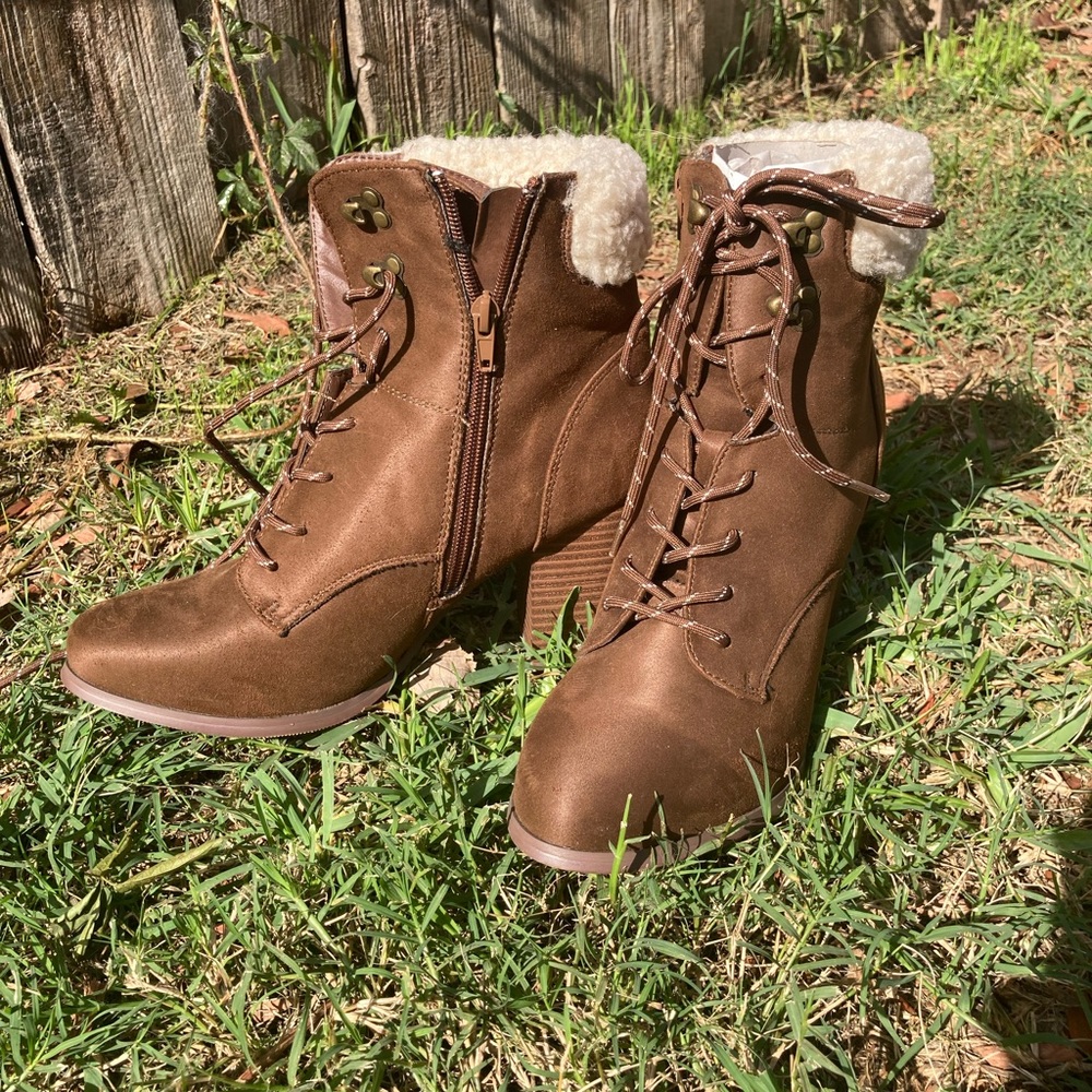 Shoe Carnival XOXO Maddie Booties size 8.5